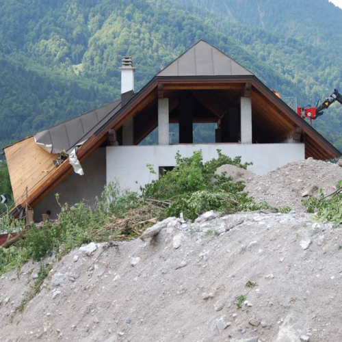 Demolizione abitazione Cucco 3 / 14573