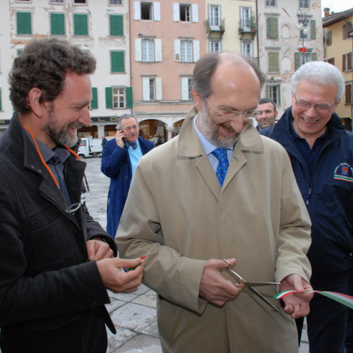 Inaugurazione stand 08/05/10 n. 9 / 51149