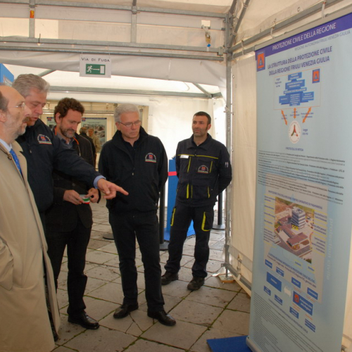 Inaugurazione stand 08/05/10 n. 10 / 51150