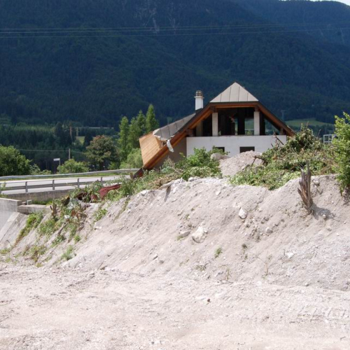 Demolizione abitazione Cucco 7 / 14577