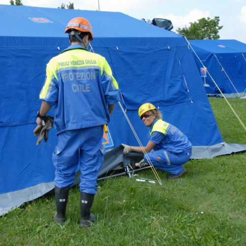 Attivit‡ dei volontari a Mirandola n. 34 / 81383