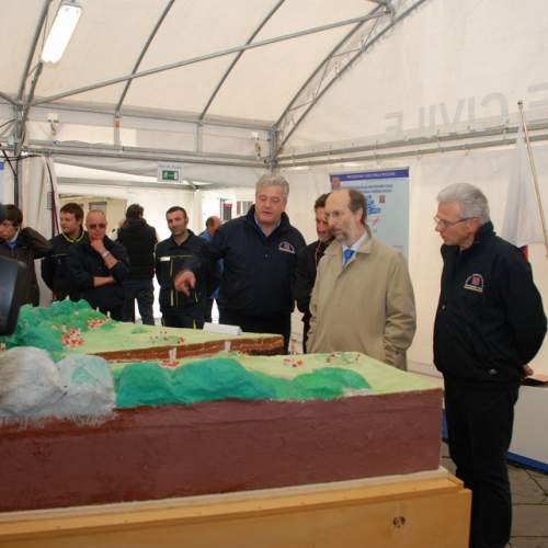 Inaugurazione stand 08/05/10 n. 12 / 51152