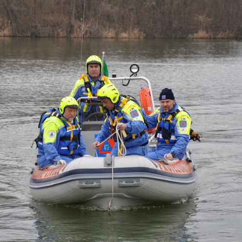 Addestramento  del Nucleo Fluviale n. 8 / 77083