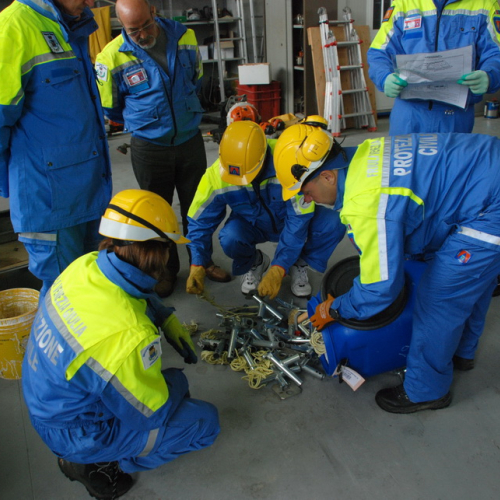 Corso in presenza di montaggio tende n. 41 / 100819