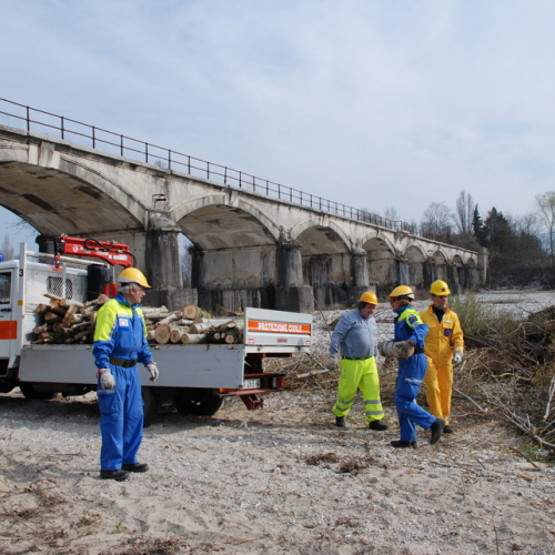 Intervento alveo Torre nelle vicinanze dell'abitato di Salt n. 50 / 78724