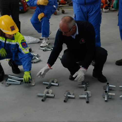 Corso in presenza di montaggio tende n. 42 / 100820