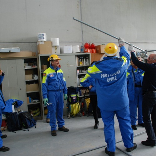 Corso in presenza di montaggio tende n. 44 / 100822