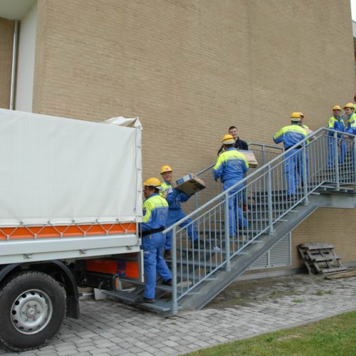 Attivit‡ dei volontari a Mirandola n. 41 / 81390