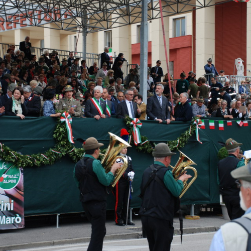 Autorit‡ 78∞ Adunata Alpini n. 11 / 108329