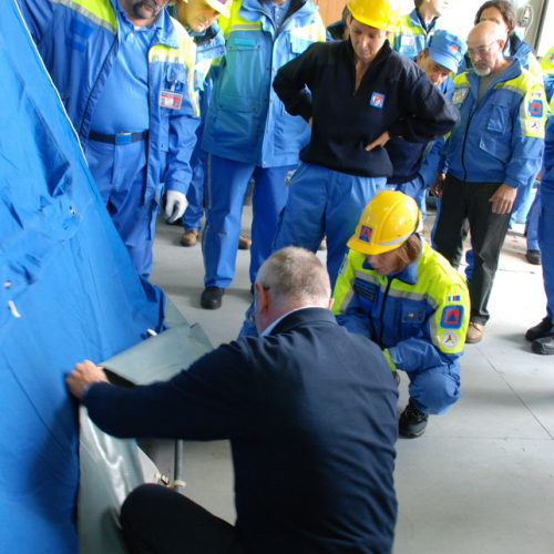 Corso in presenza di montaggio tende n. 50 / 100828