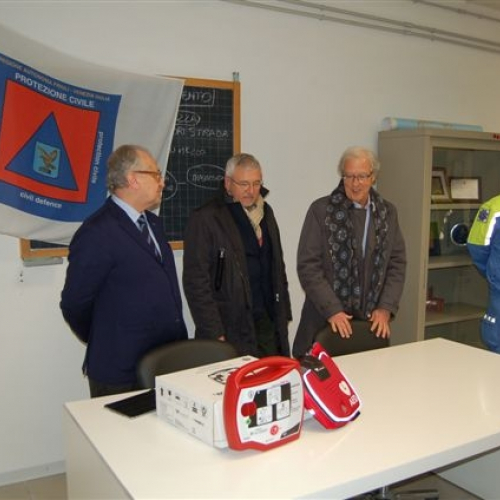 Condegna defibrillatore foto n.3 / 112989