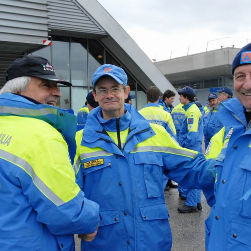 Arrivo volontari e autorit‡ n. 45 / 89167