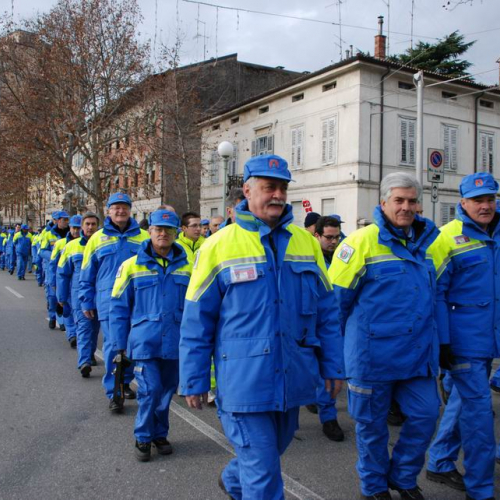 Sfilata e discorsi autorit‡ 81 / 33114