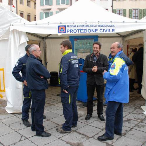 Inaugurazione stand 08/05/10 n. 26 / 51166