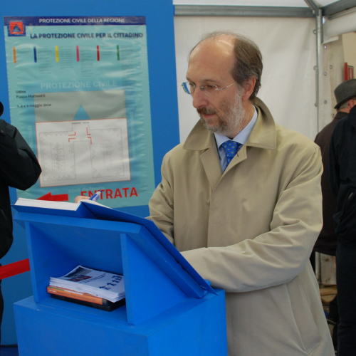 Inaugurazione stand 08/05/10 n. 28 / 51168