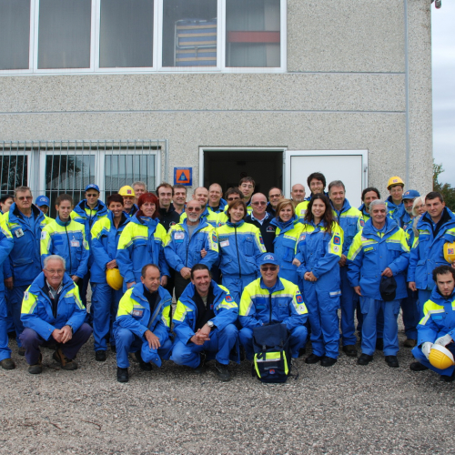 Corso in presenza di montaggio tende n. 60 / 100838