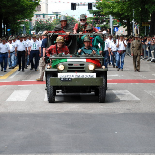 Autorit‡ 78∞ Adunata Alpini n. 15 / 108333
