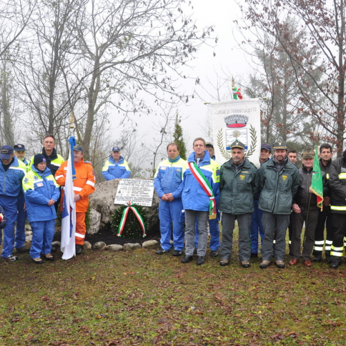 Cerimonia commemorativa n. 3 / 73932