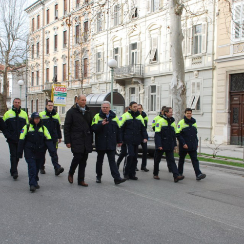 XI^ giornata del volontariato n. 76 / 33480