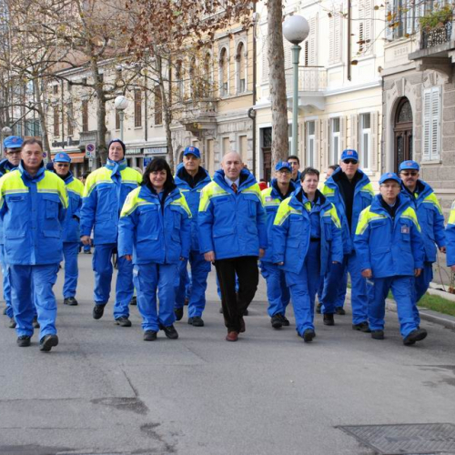 Sfilata e discorsi autorit‡ 90 / 33123