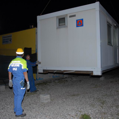 Allestimento campo a Quarantoli n. 34 / 82010