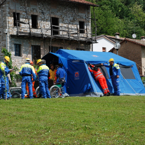 Visita Assessore esercitazione Aree Emergenza 2013" n. 13""isita Assessore esercitazi" / 95410