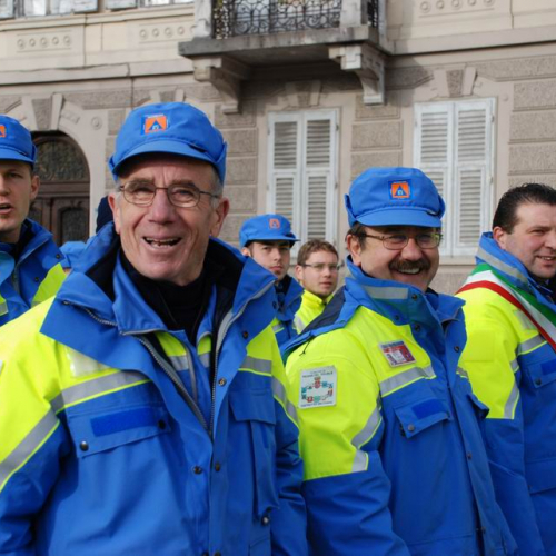 Sfilata e discorsi autorit‡ 101 / 33134