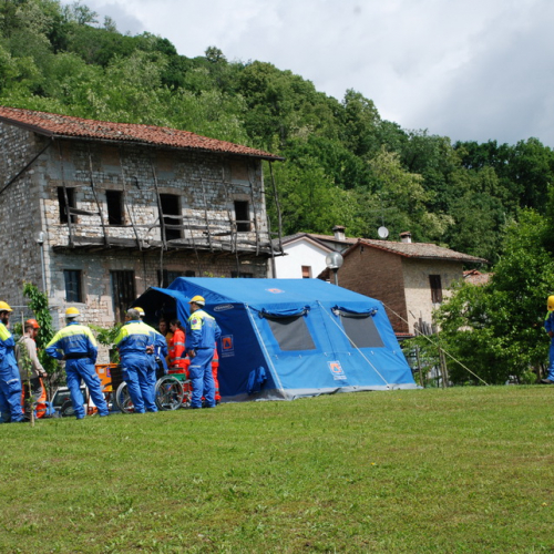 Visita Assessore esercitazione Aree Emergenza 2013" n. 14""isita Assessore esercitazi" / 95411