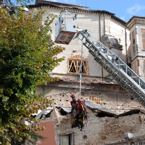 Visita Assessore Riccardi a L'Aquila e Fossa 15/09 n. 55 / 42437