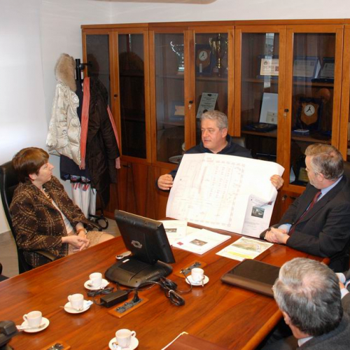 Riunione e conferenza stampa con Prefetti 23 / 35004