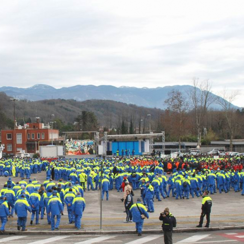 Sfilata e discorsi autorit‡ 120 / 33153