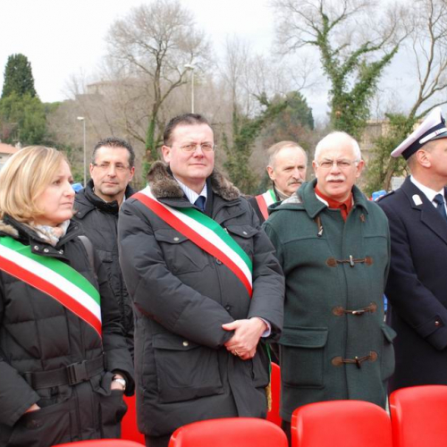 Sfilata e discorsi autorit‡ 121 / 33154