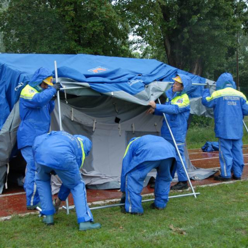 Allestimento campo a Mirandola  n. 36 / 81237