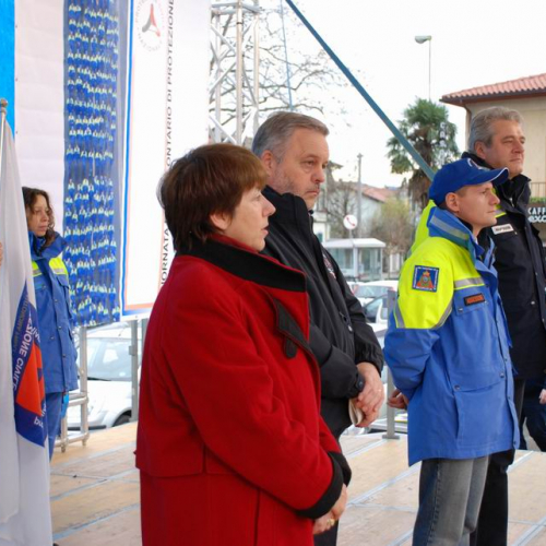 Sfilata e discorsi autorit‡ 146 / 33179