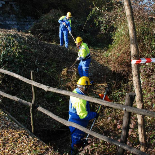 Esercitazione 20/11 n. 1 23 / 73063