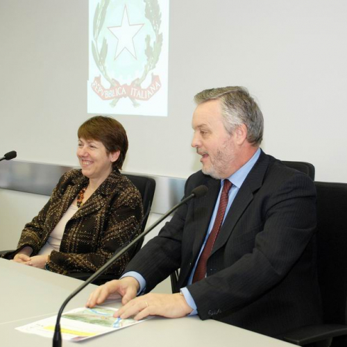 Riunione e conferenza stampa con Prefetti 27 / 35008