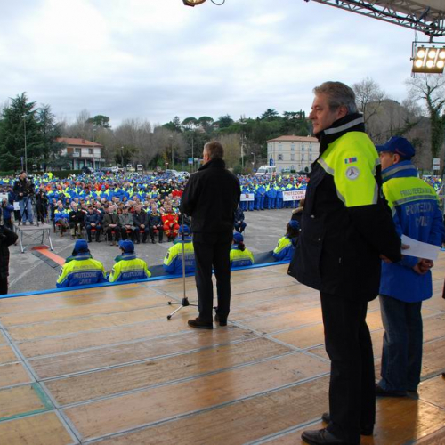 Sfilata e discorsi autorit‡ 152 / 33185