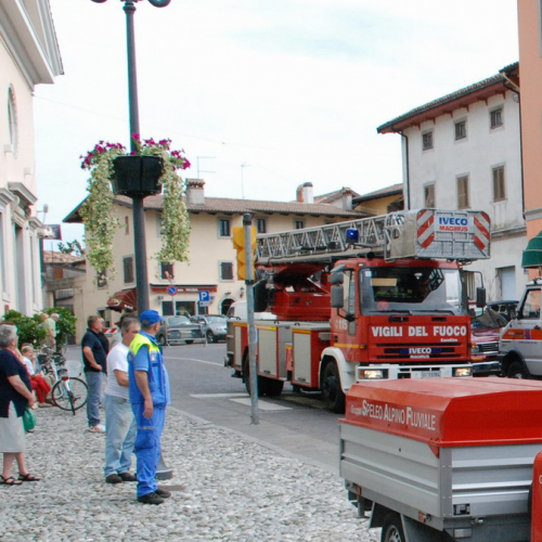 Manovra recupero infortunato sul greto (Vigili del Fuoco S.A.F. Udine) n. 2 / 67470