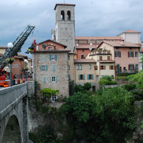 Manovra recupero infortunato sul greto (Vigili del Fuoco S.A.F. Udine) n. 5 / 67473