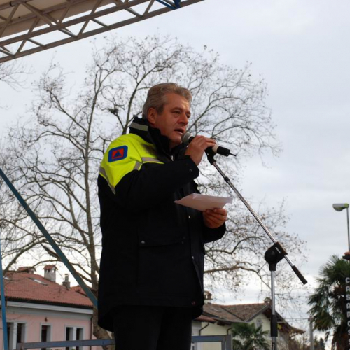 Sfilata e discorsi autorit‡ 159 / 33192