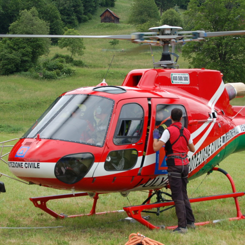 Esercitazione di antincendio n. 53 / 83728