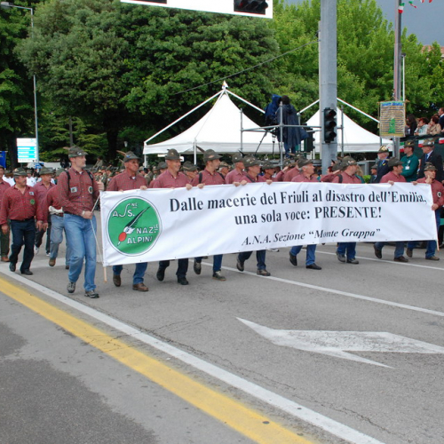 Autorit‡ 78∞ Adunata Alpini n. 47 / 108365