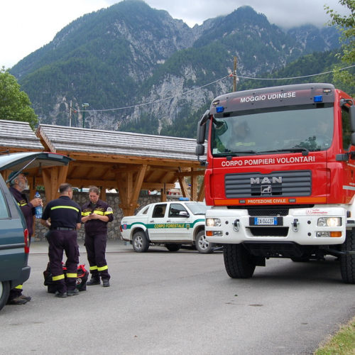 Esercitazione di antincendio n. 61 / 83736