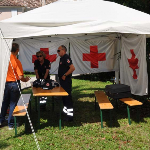 attivit‡ di sensibilizzazione nell'ambito di Pozzuolo Ri-fiorisce" n. 40""ttivit‡ di sensibilizzazion" / 68337