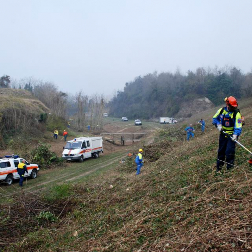 Esercitazione 20/11 n. 1 44 / 73084