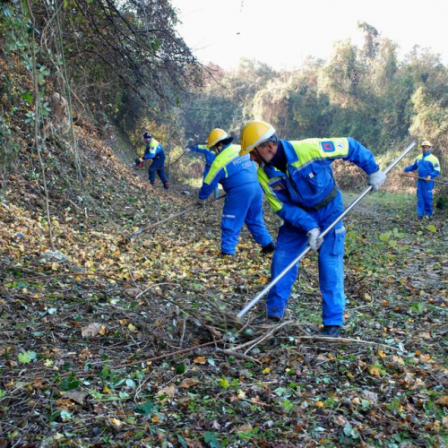 Esercitazione 20/11 n. 1 53 / 73093