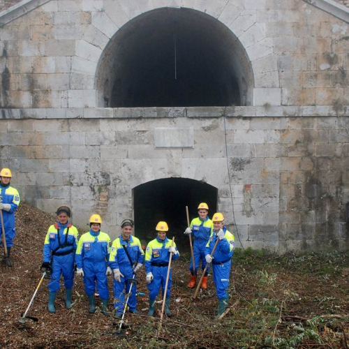 Esercitazione 20/11 n. 1 60 / 73100
