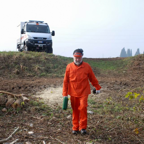 Esercitazione 20/11 n. 1 83 / 73123