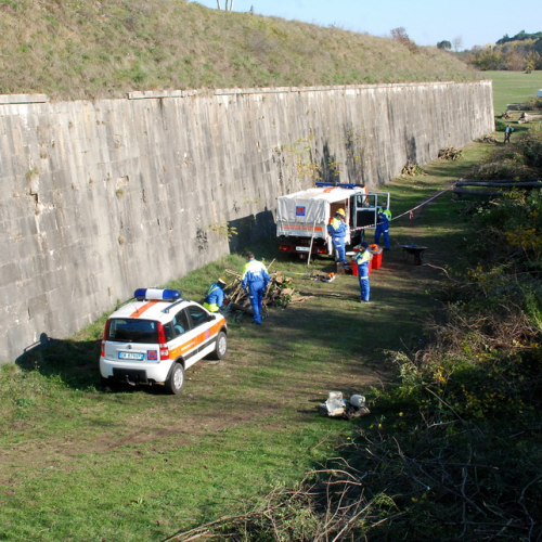 Esercitazione 13/11 n. 83 / 72764