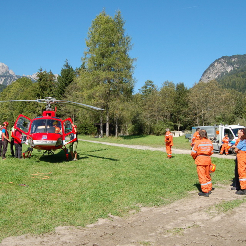 Esercitazione di antincendio 09/09/2012 n. 4 / 85912